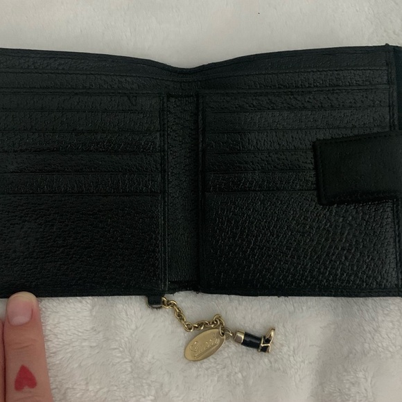 GUCCI GG MONOGRAM DOUBLE SNAP WALLET W/CHARM (RARE)~~ BLACK - Picture 9 of 15